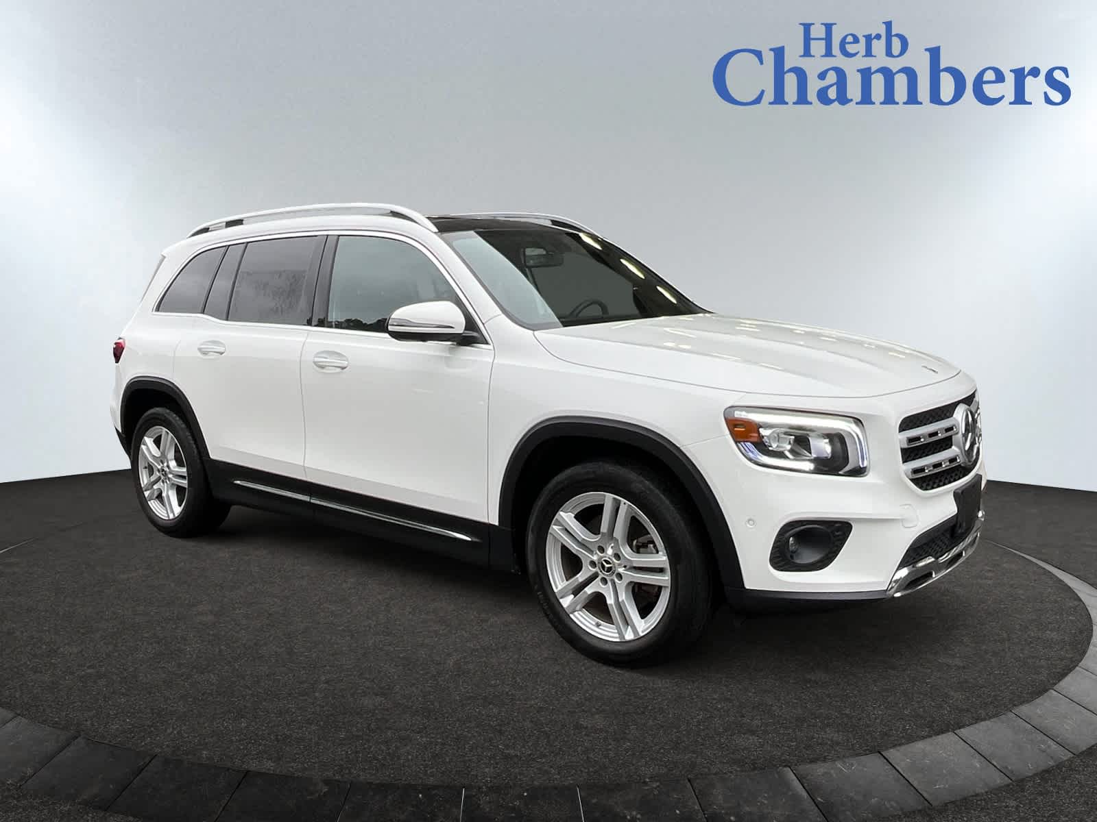 used 2023 Mercedes-Benz GLB 250 car, priced at $35,497