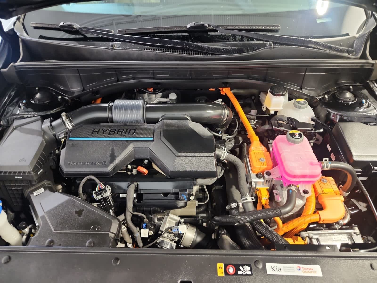 used 2023 Kia Sorento Hybrid car, priced at $25,196