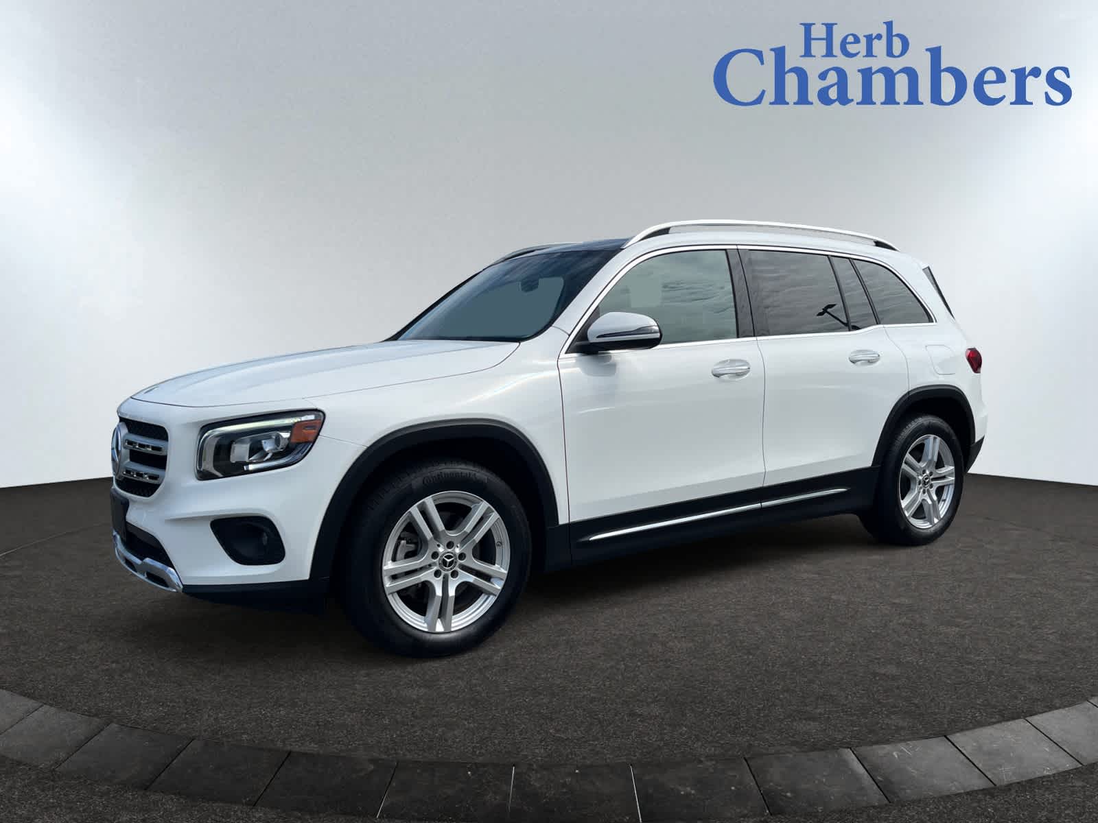 used 2022 Mercedes-Benz GLB 250 car, priced at $31,998