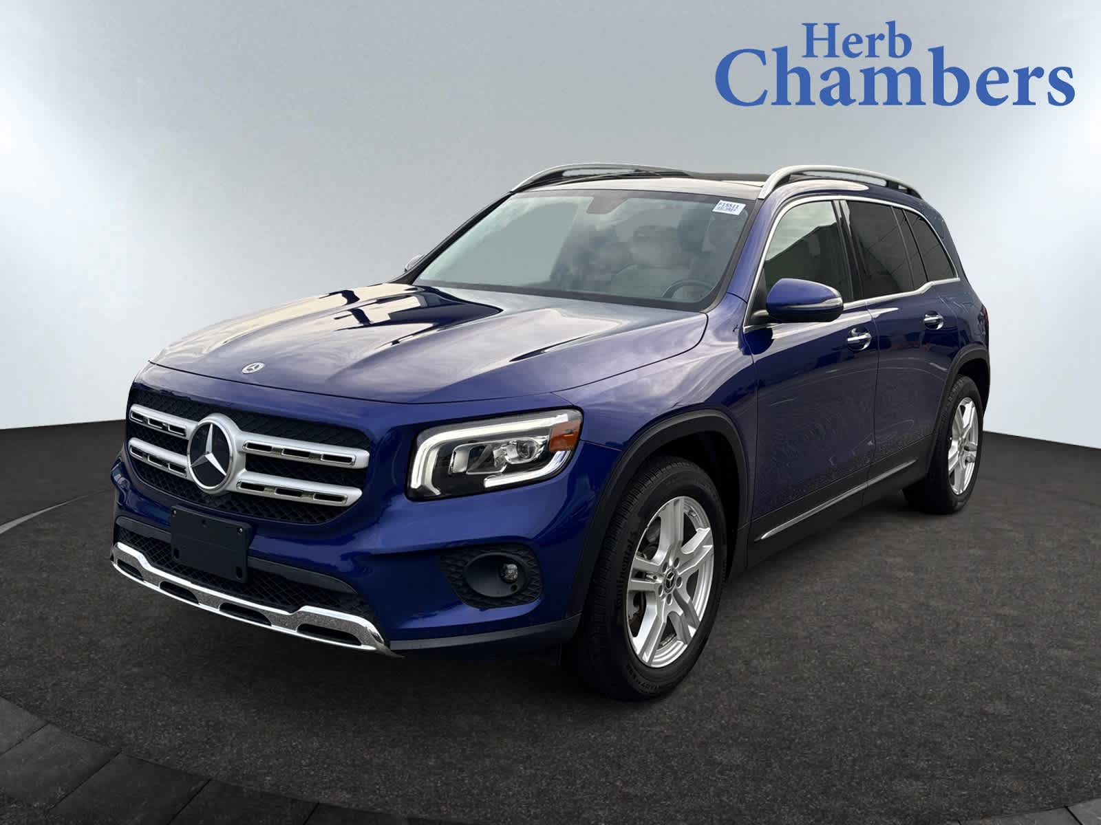 used 2022 Mercedes-Benz GLB 250 car, priced at $28,897