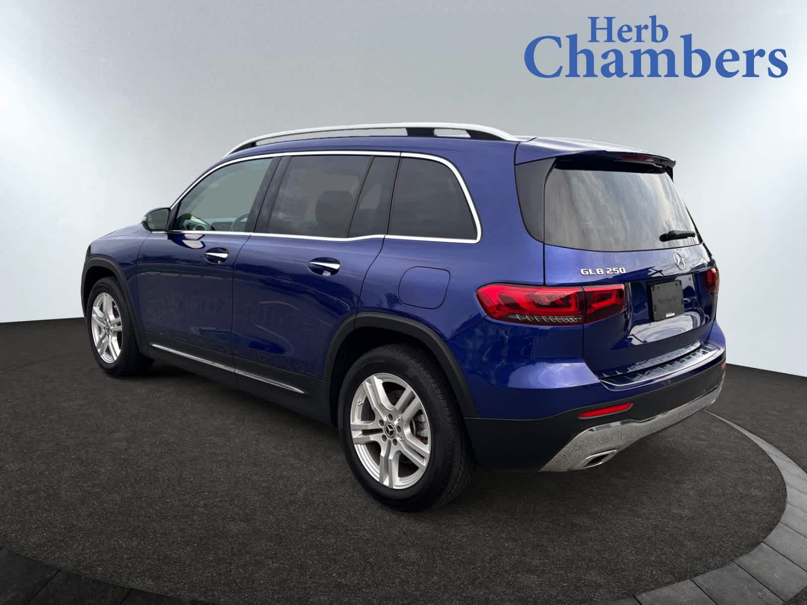 used 2022 Mercedes-Benz GLB 250 car, priced at $28,897