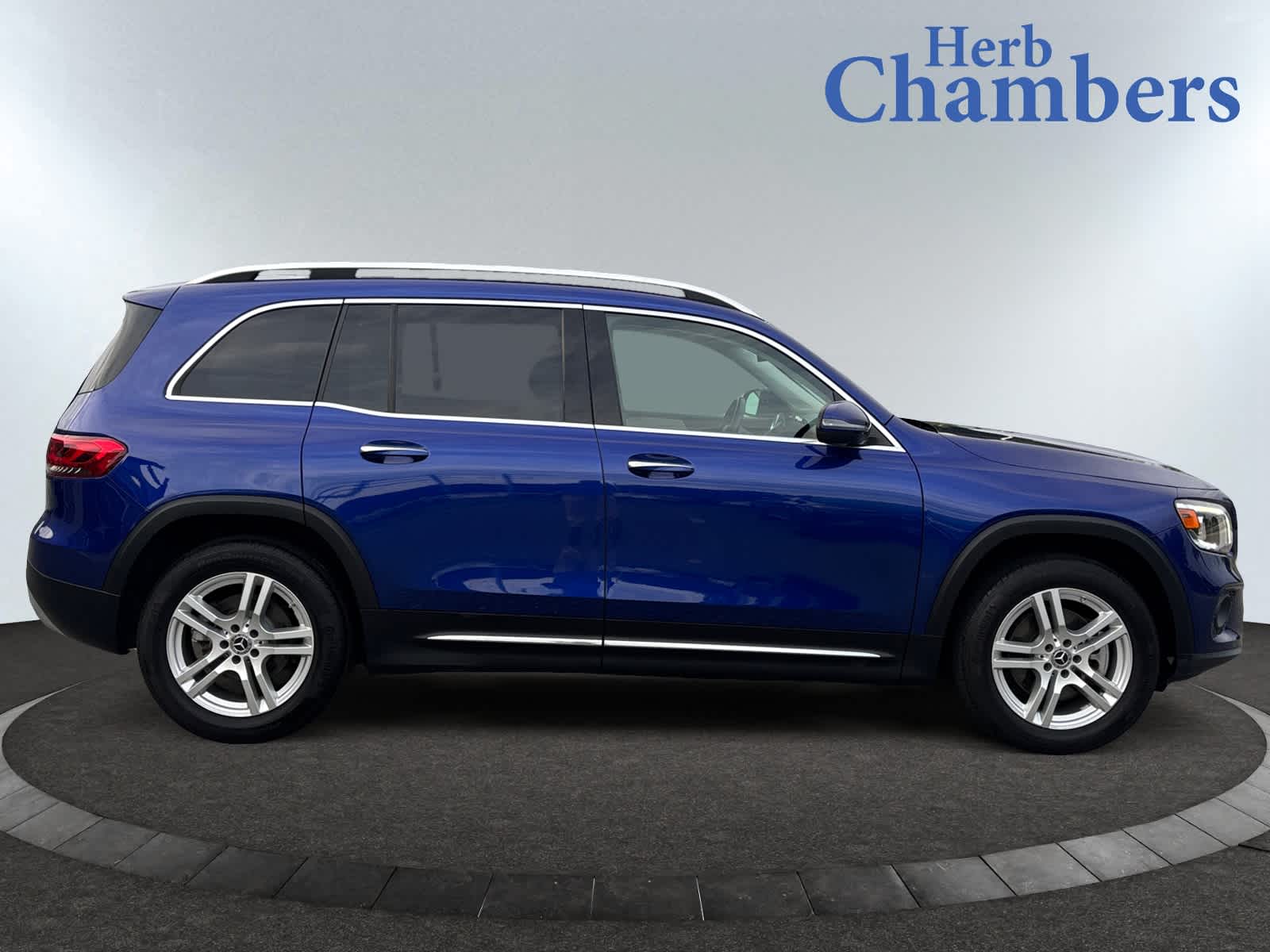 used 2022 Mercedes-Benz GLB 250 car, priced at $28,897