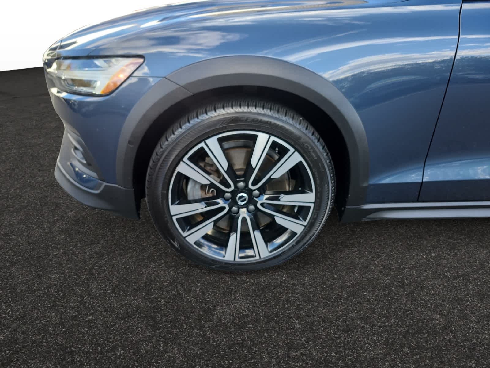 used 2021 Volvo V60 Cross Country car, priced at $27,496