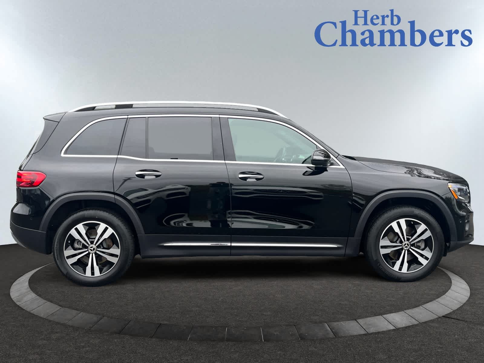 used 2025 Mercedes-Benz GLB 250 car, priced at $43,497