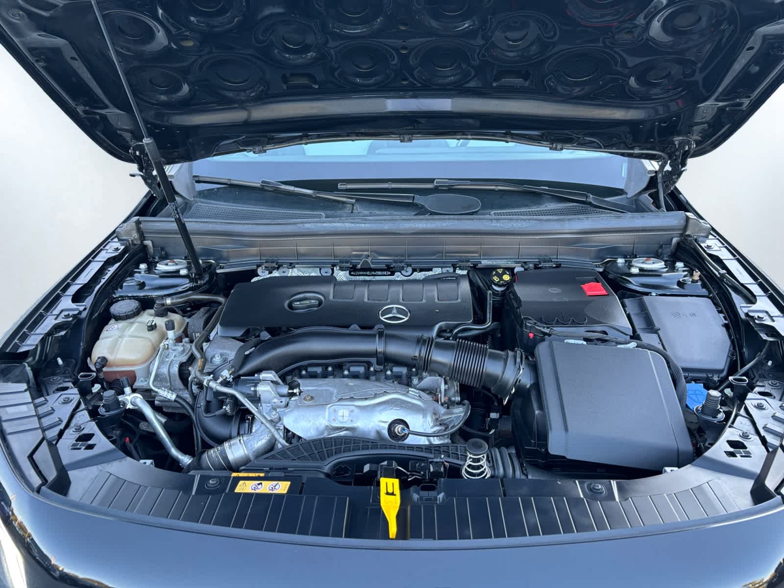 used 2021 Mercedes-Benz GLB 250 car, priced at $25,898