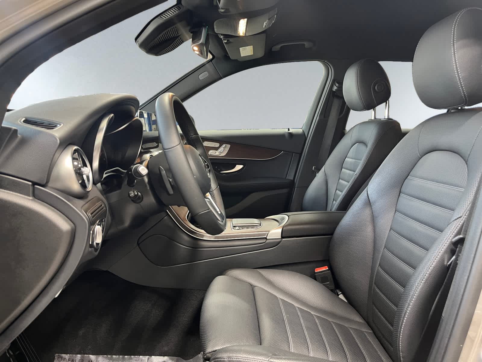 used 2022 Mercedes-Benz GLC 300 car, priced at $35,998