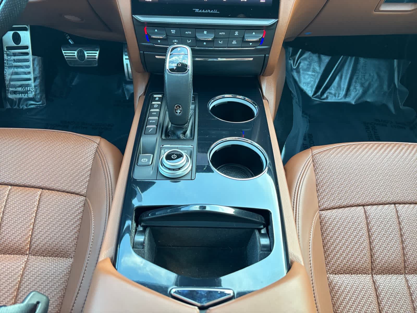used 2022 Maserati Quattroporte car, priced at $54,498