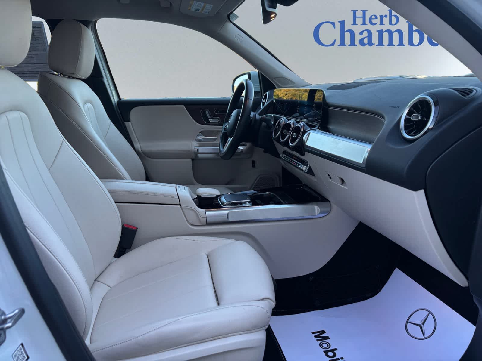 used 2020 Mercedes-Benz GLB 250 car, priced at $24,497