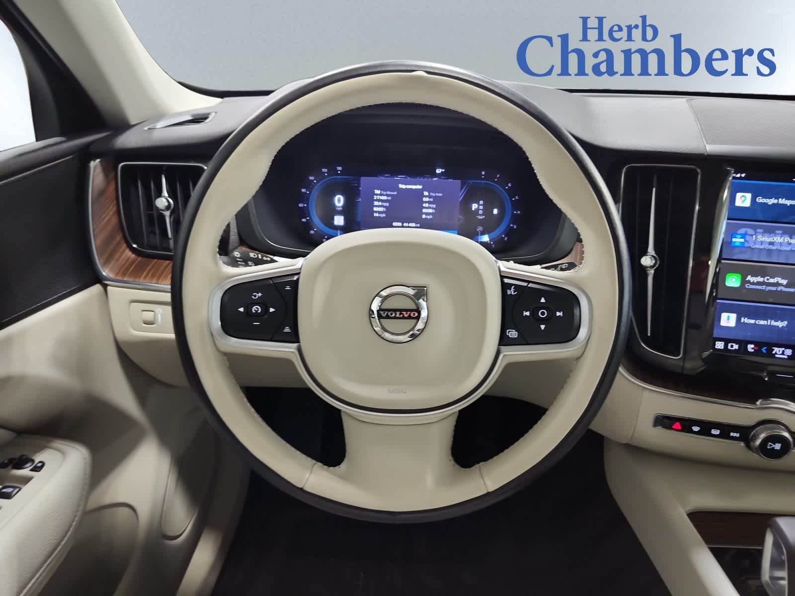 used 2022 Volvo XC60 car, priced at $30,096