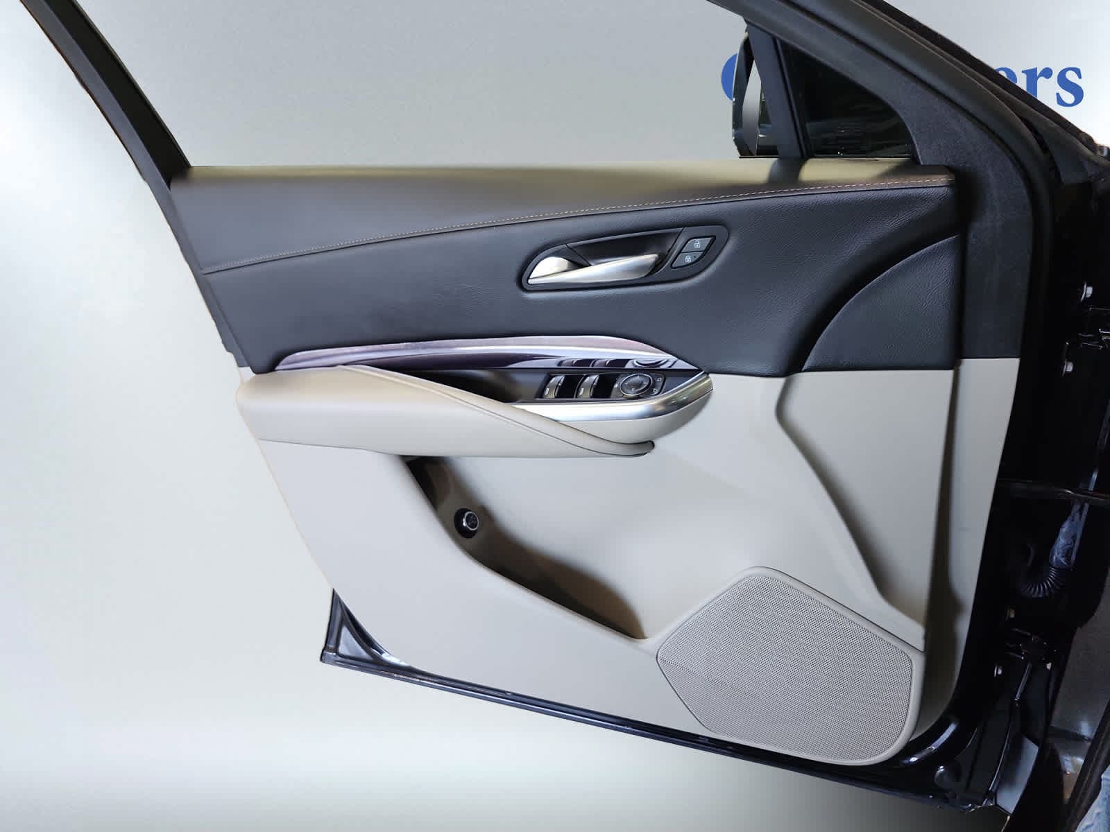 used 2023 Cadillac XT4 car, priced at $24,497