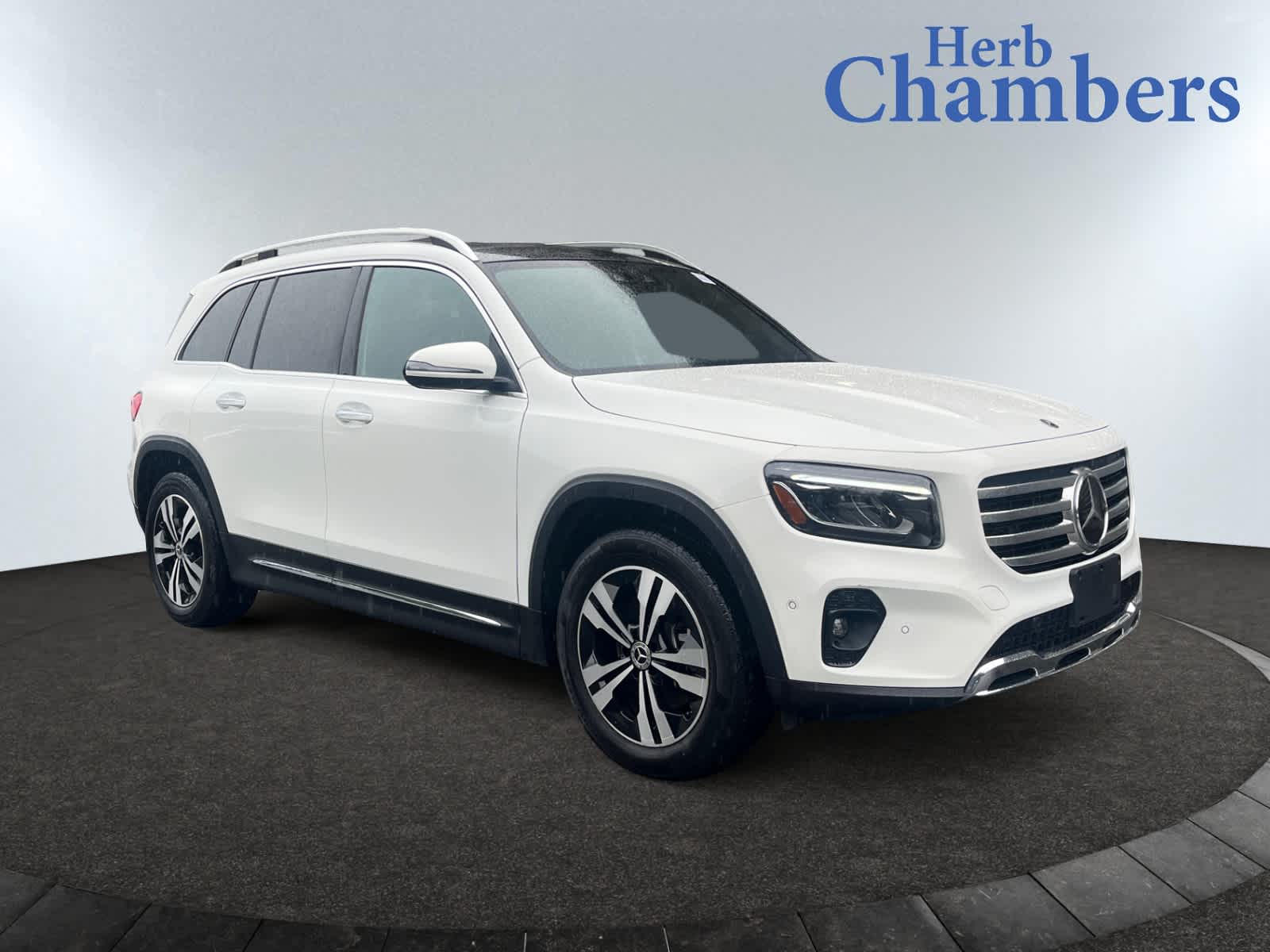 used 2024 Mercedes-Benz GLB 250 car, priced at $39,497