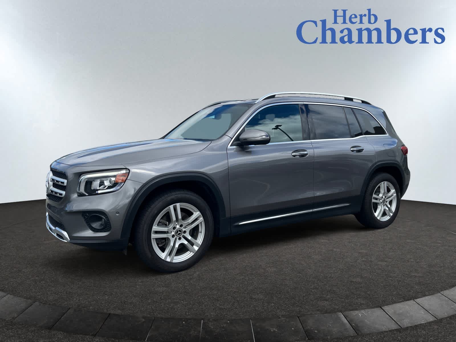 used 2022 Mercedes-Benz GLB 250 car, priced at $34,997