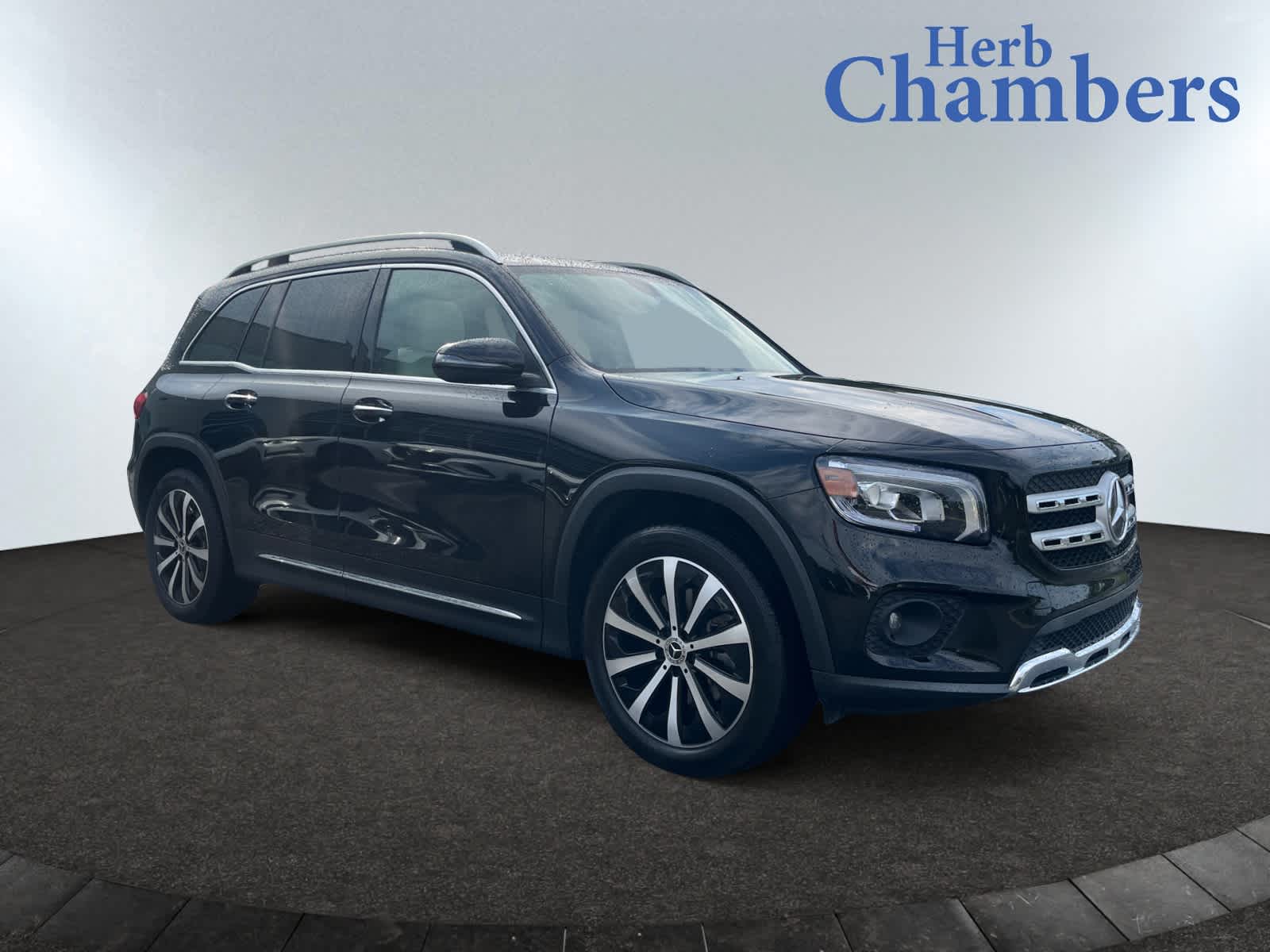 used 2022 Mercedes-Benz GLB 250 car, priced at $32,998