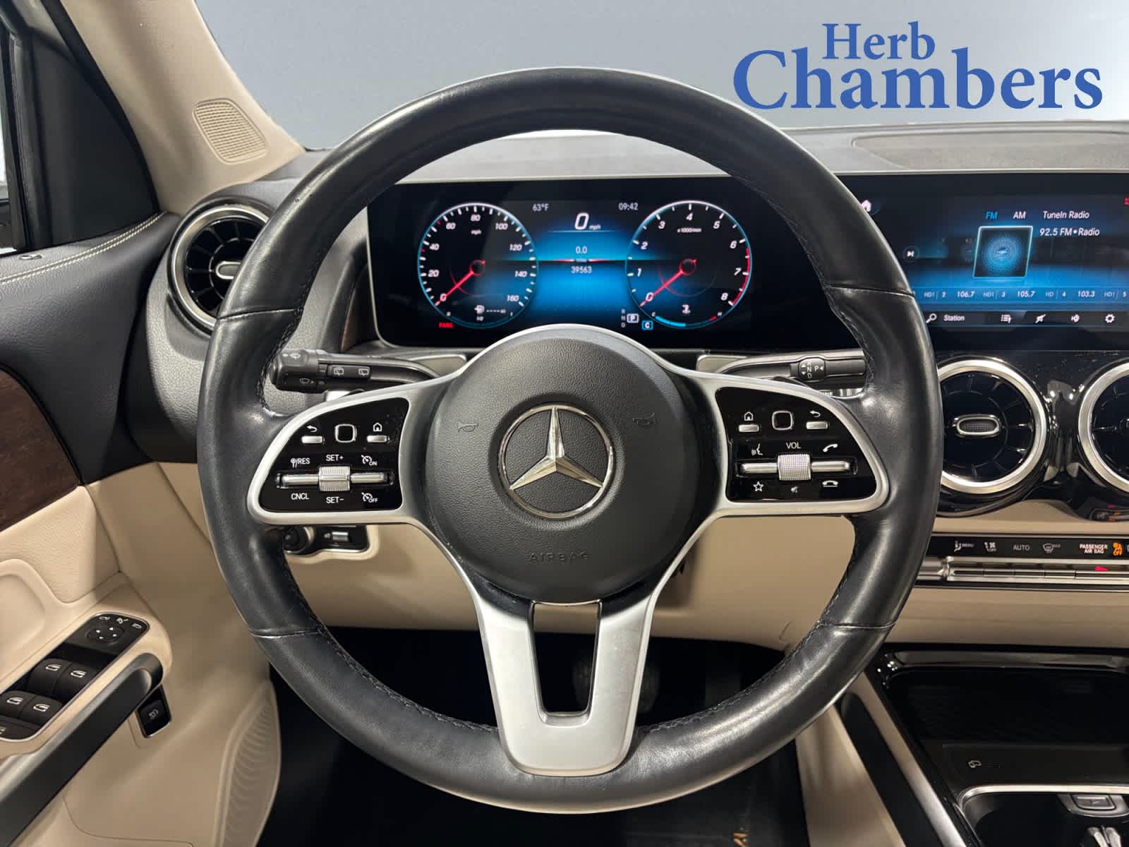 used 2020 Mercedes-Benz GLB 250 car, priced at $24,497