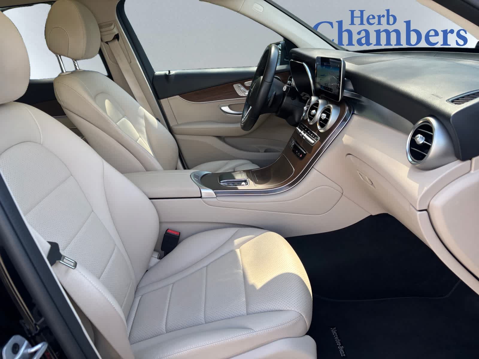 used 2022 Mercedes-Benz GLC 300 car, priced at $33,498