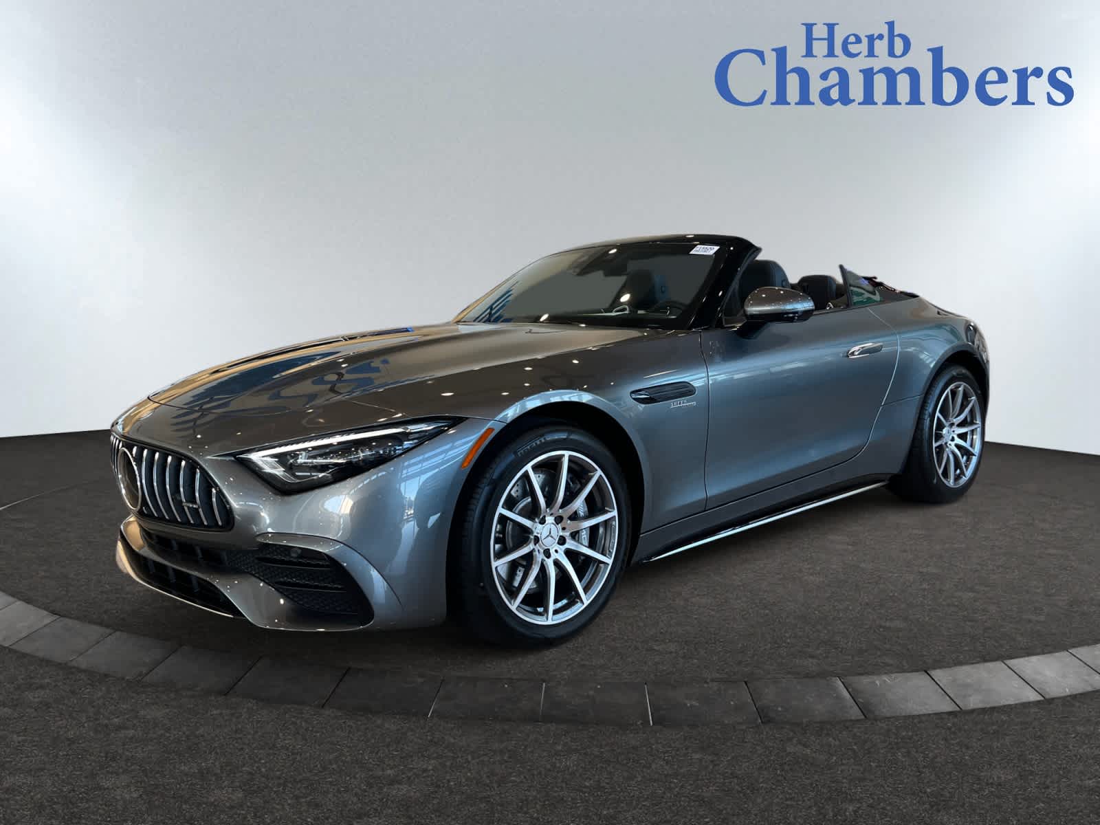 used 2024 Mercedes-Benz AMG SL 43 car, priced at $93,998
