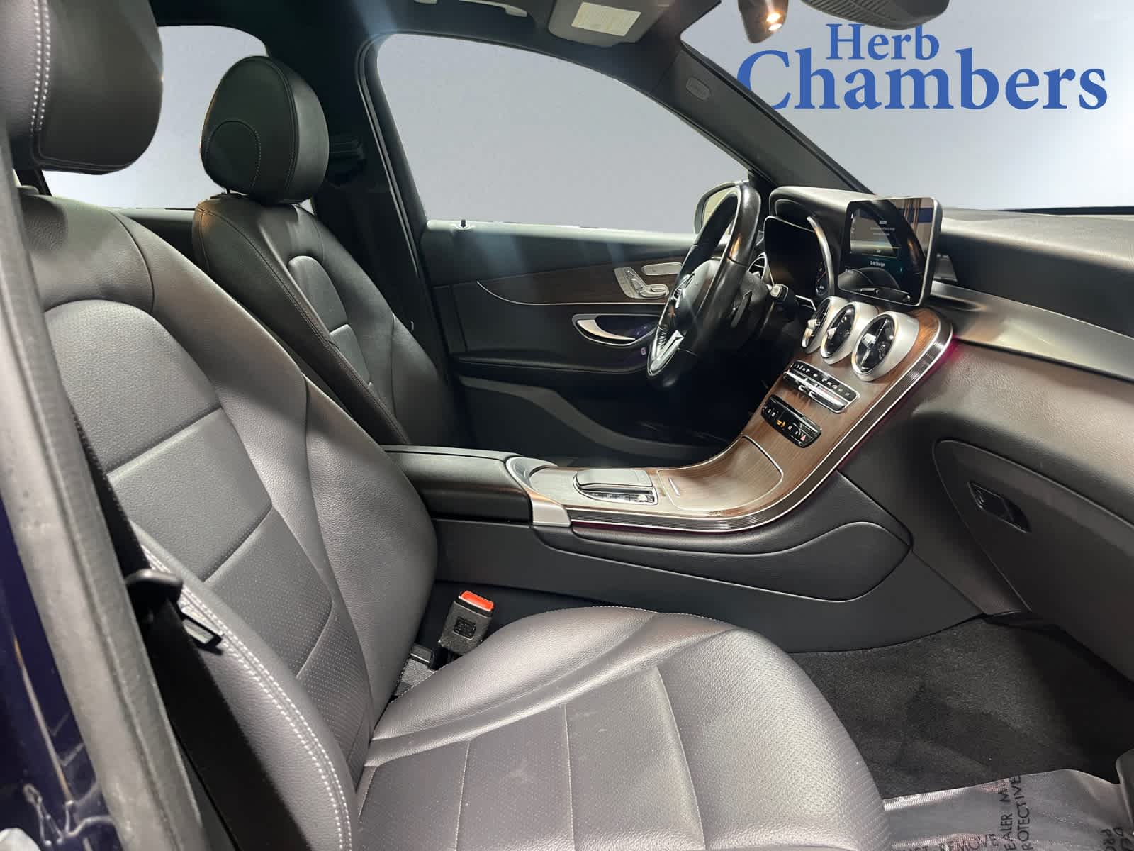 used 2022 Mercedes-Benz GLC 300 car, priced at $34,797