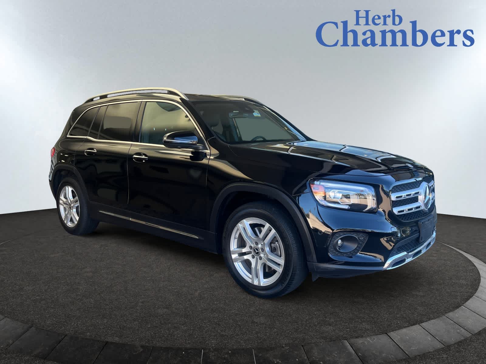used 2022 Mercedes-Benz GLB 250 car, priced at $34,497