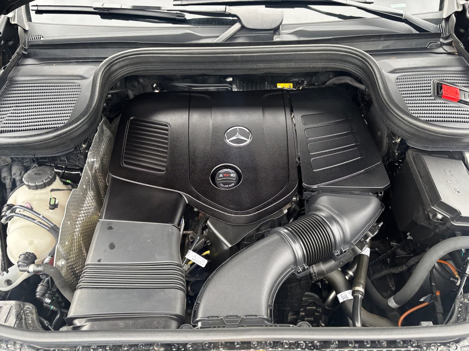 used 2025 Mercedes-Benz GLE 350 car, priced at $58,497
