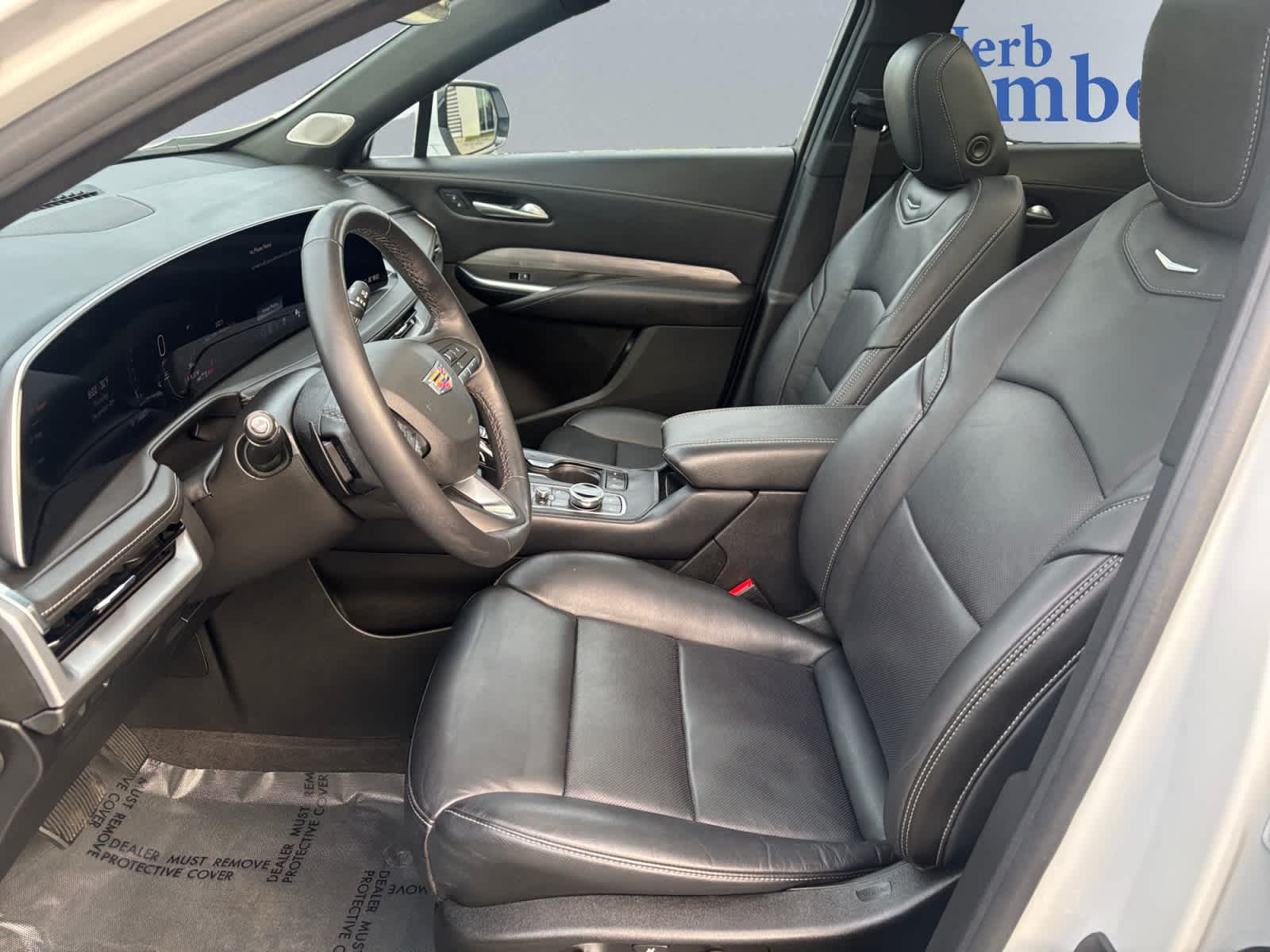 used 2024 Cadillac XT4 car, priced at $35,999