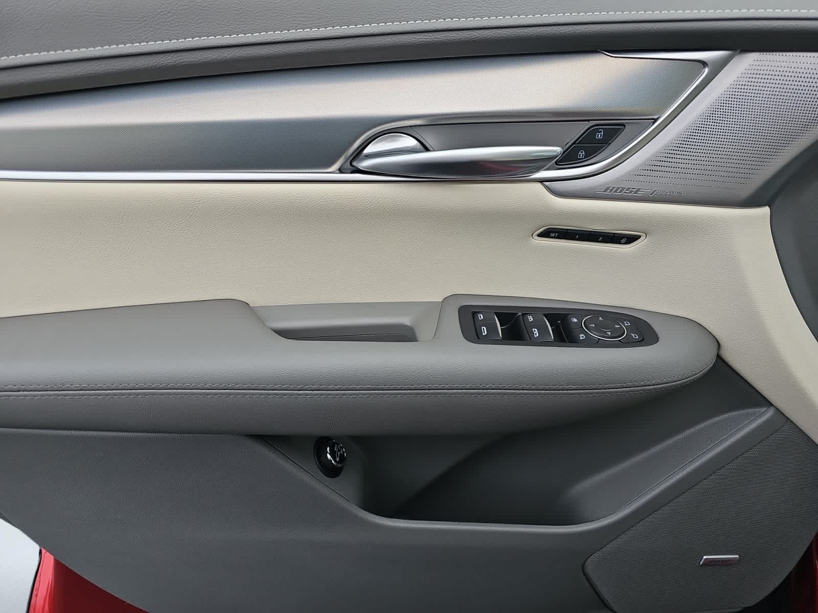 used 2024 Cadillac XT5 car, priced at $44,987