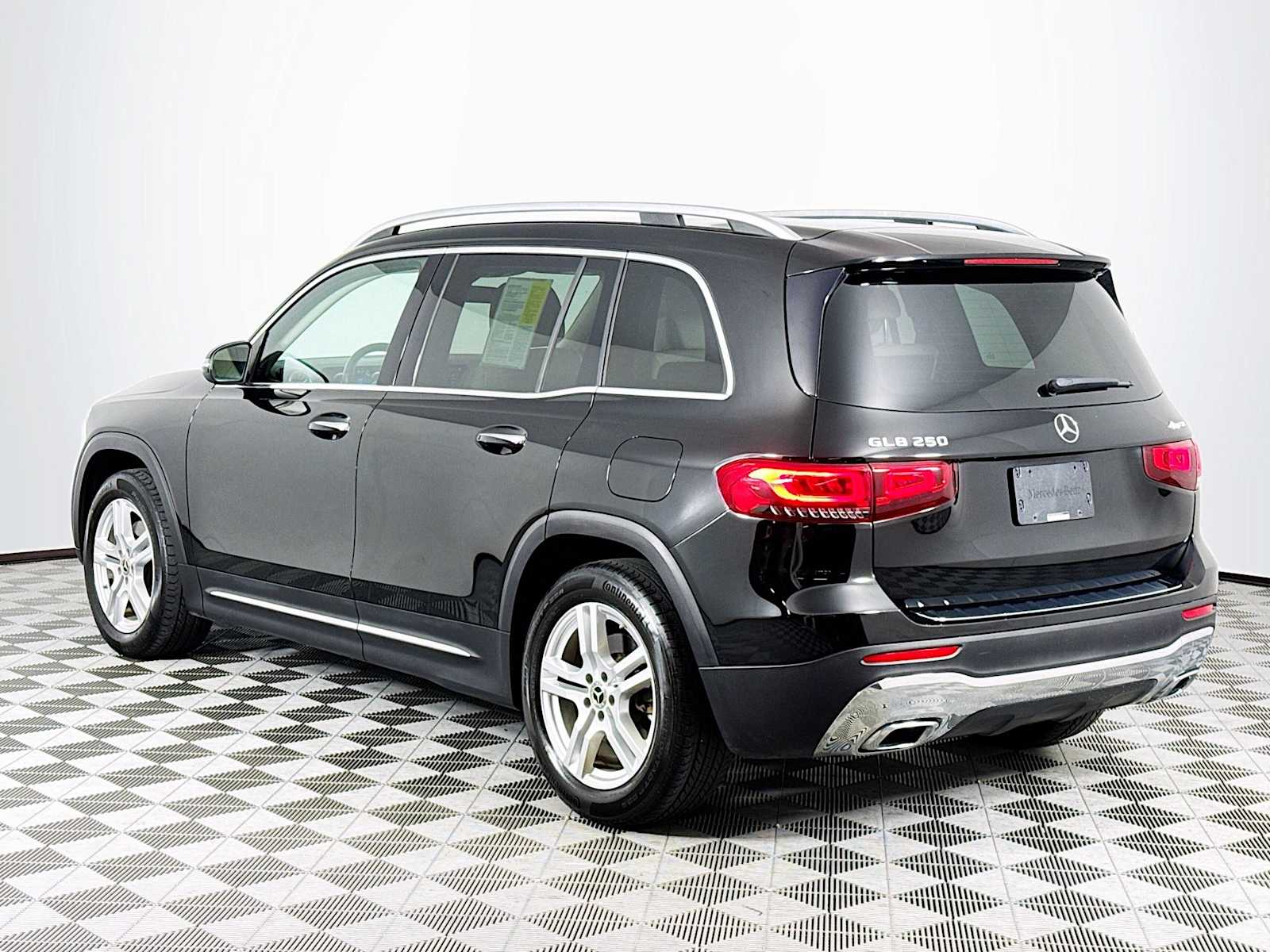 used 2021 Mercedes-Benz GLB 250 car, priced at $26,788