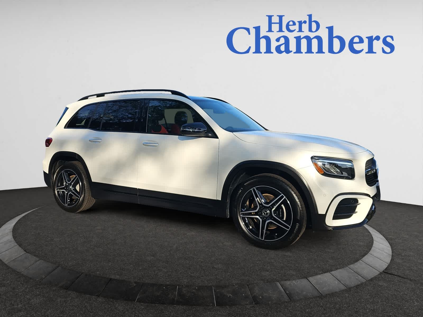 used 2025 Mercedes-Benz GLB 250 car, priced at $47,487