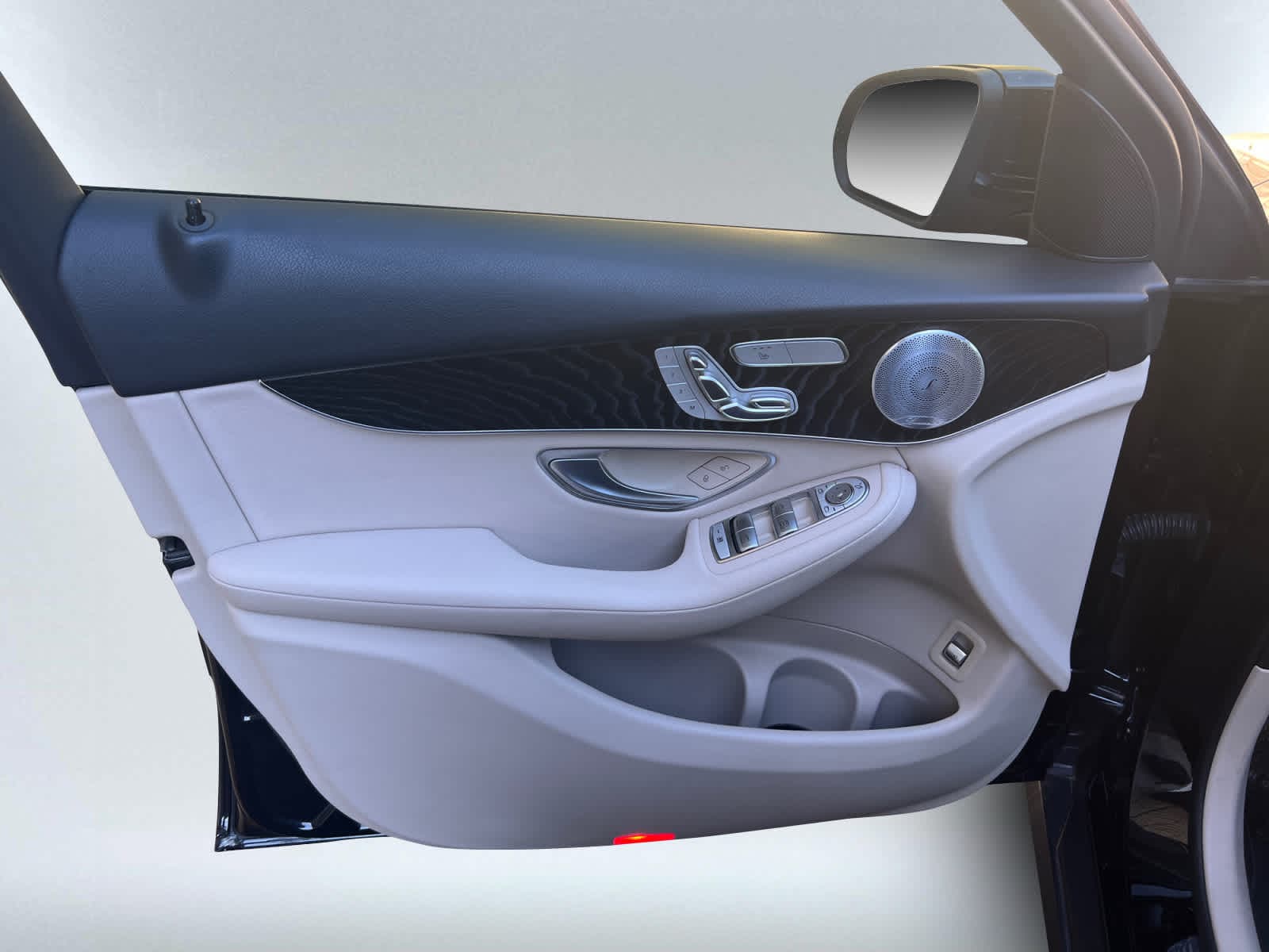 used 2018 Mercedes-Benz GLC 300 car, priced at $18,987