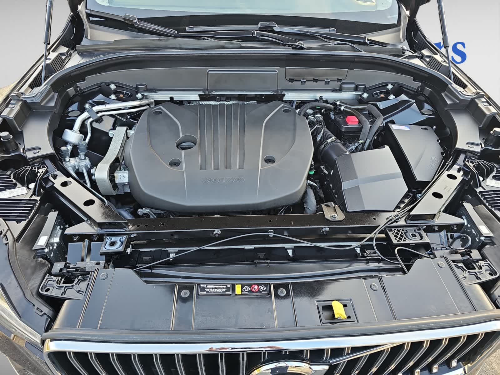 used 2023 Volvo XC60 car, priced at $35,387
