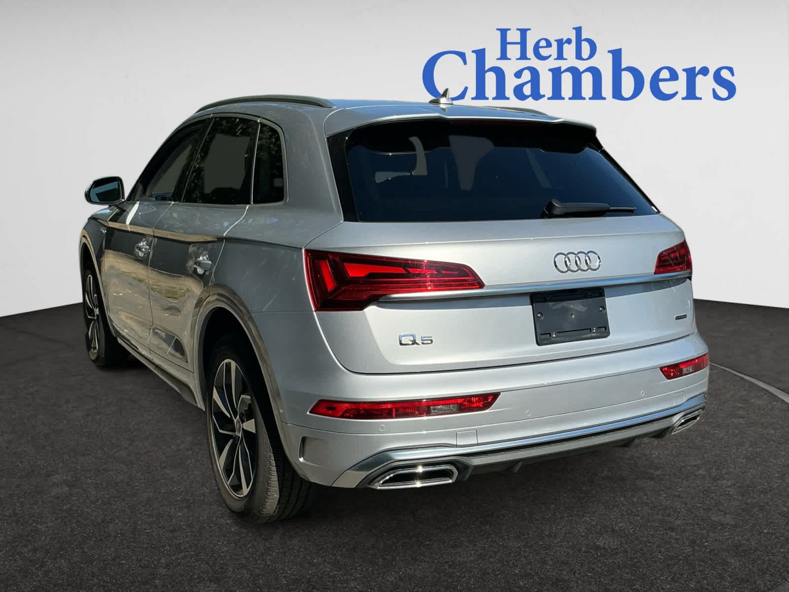 used 2022 Audi Q5 car, priced at $31,998