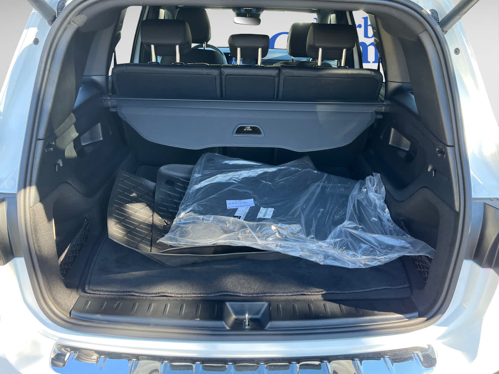 used 2025 Mercedes-Benz GLB 250 car, priced at $44,287