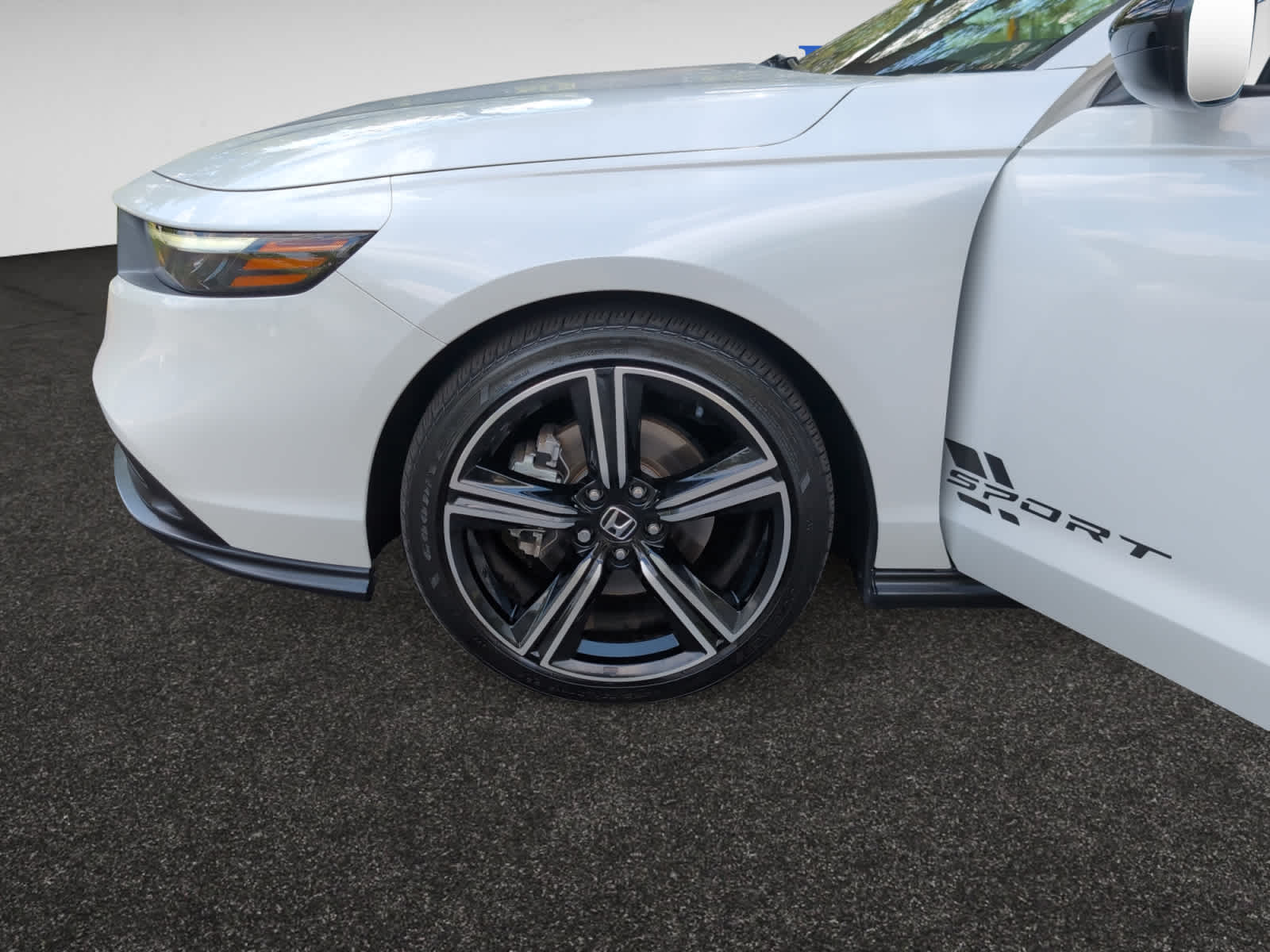 used 2023 Honda Accord Hybrid car, priced at $28,788