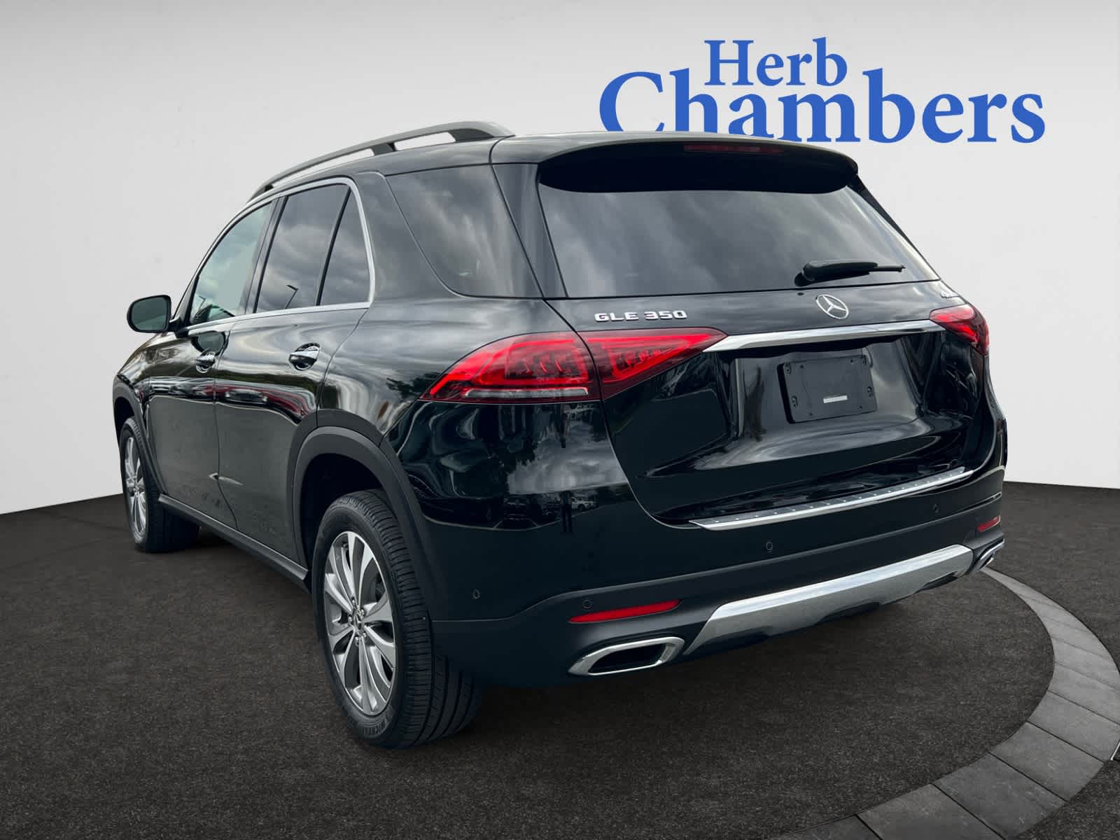 used 2020 Mercedes-Benz GLE 350 car, priced at $27,487