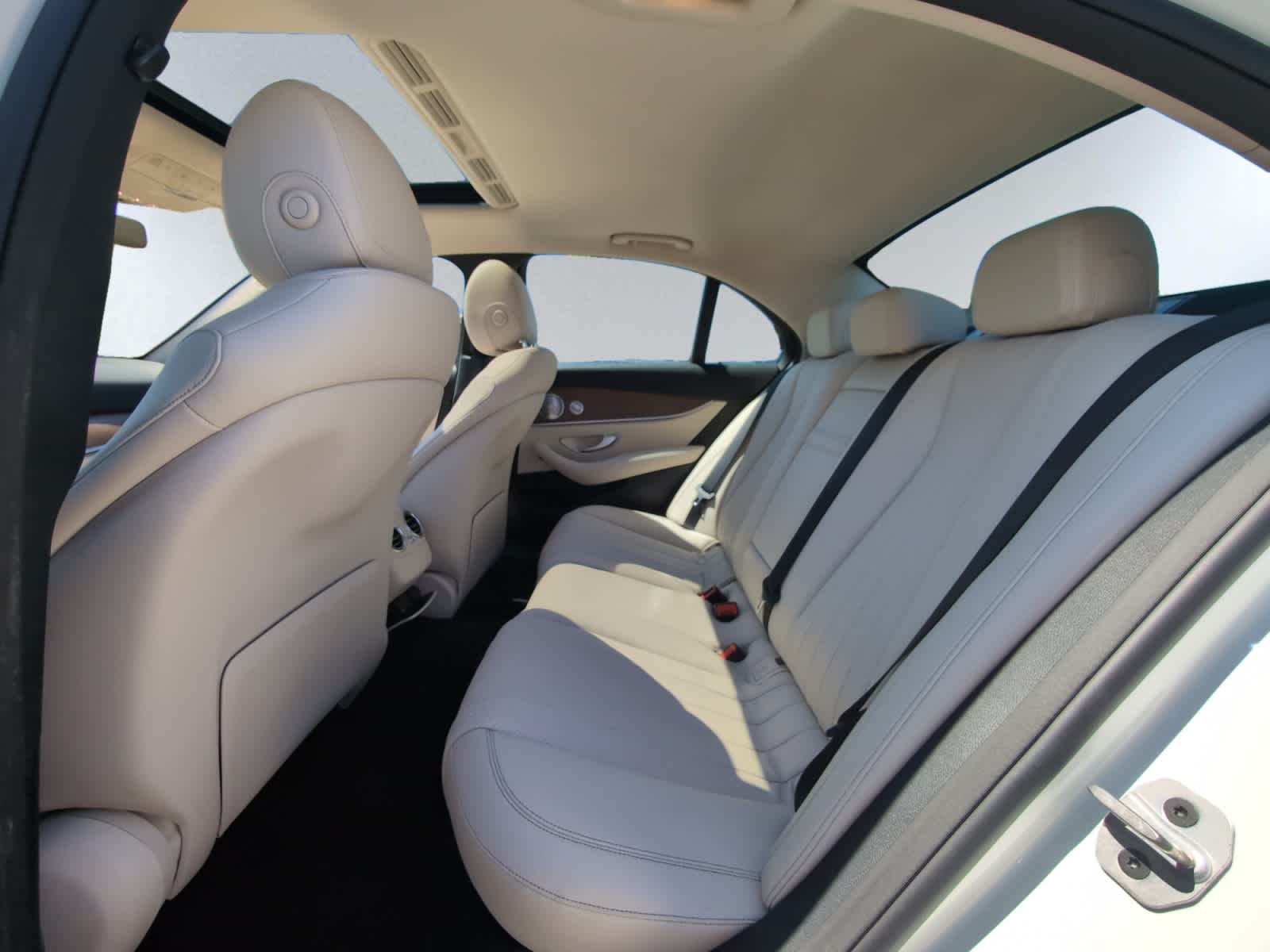 used 2020 Mercedes-Benz E-Class car, priced at $33,988
