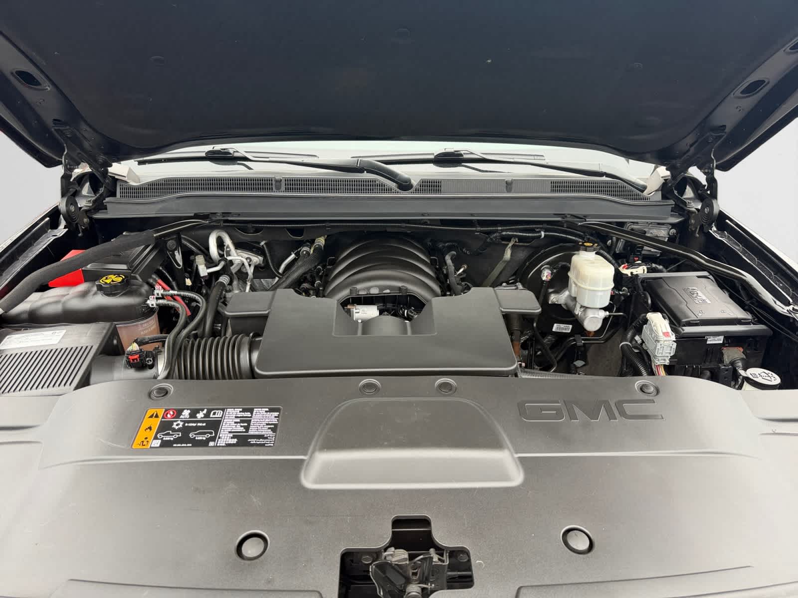 used 2019 GMC Yukon XL car, priced at $35,487