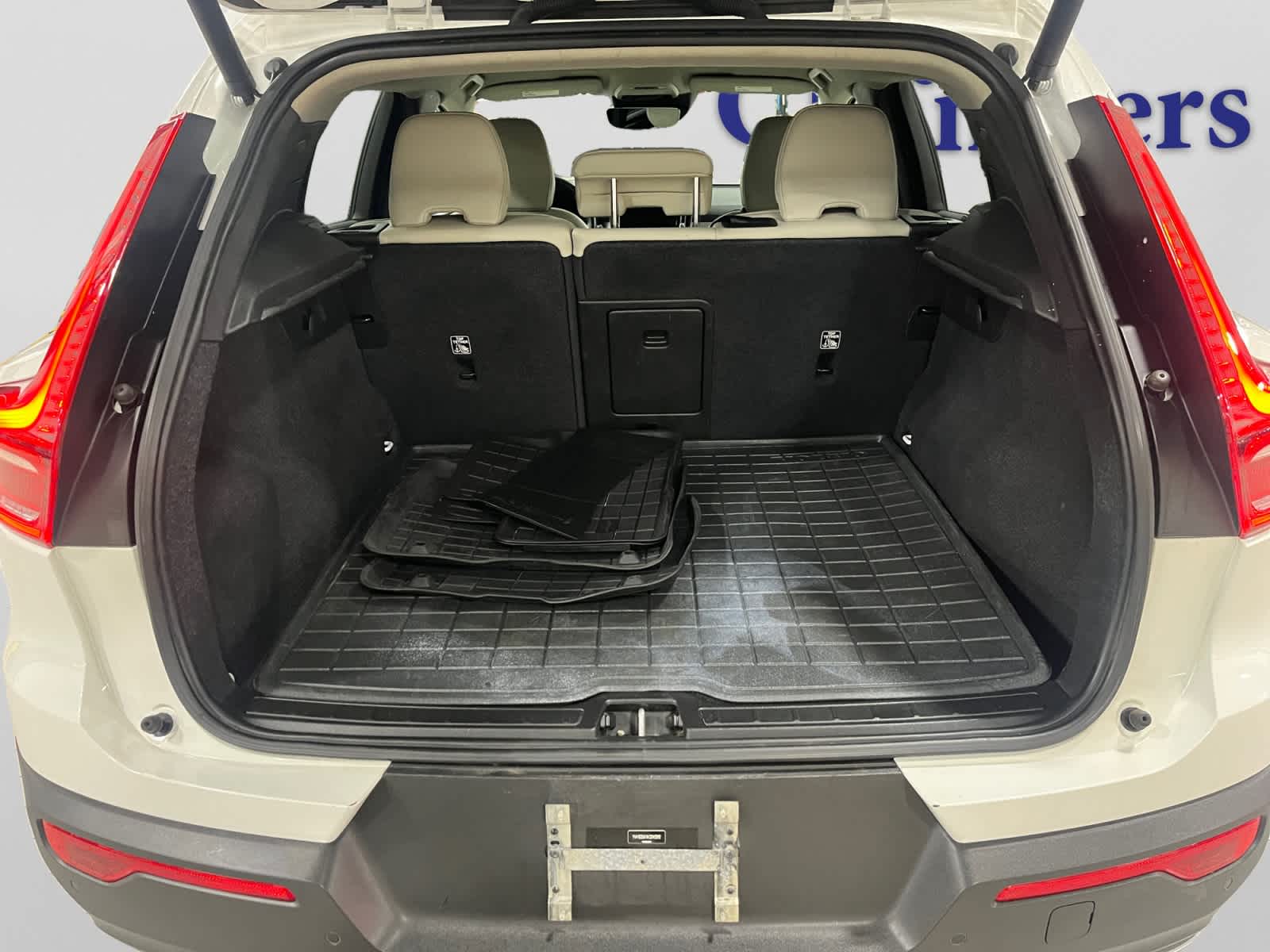 used 2019 Volvo XC40 car, priced at $20,998