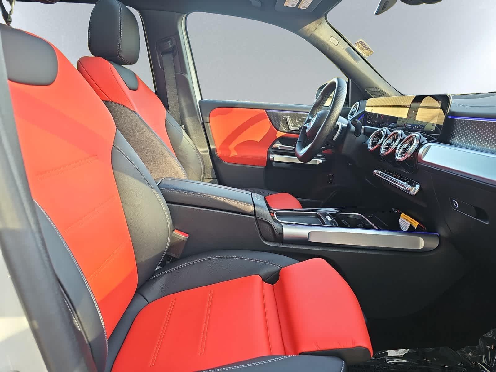 used 2025 Mercedes-Benz GLB 250 car, priced at $47,487