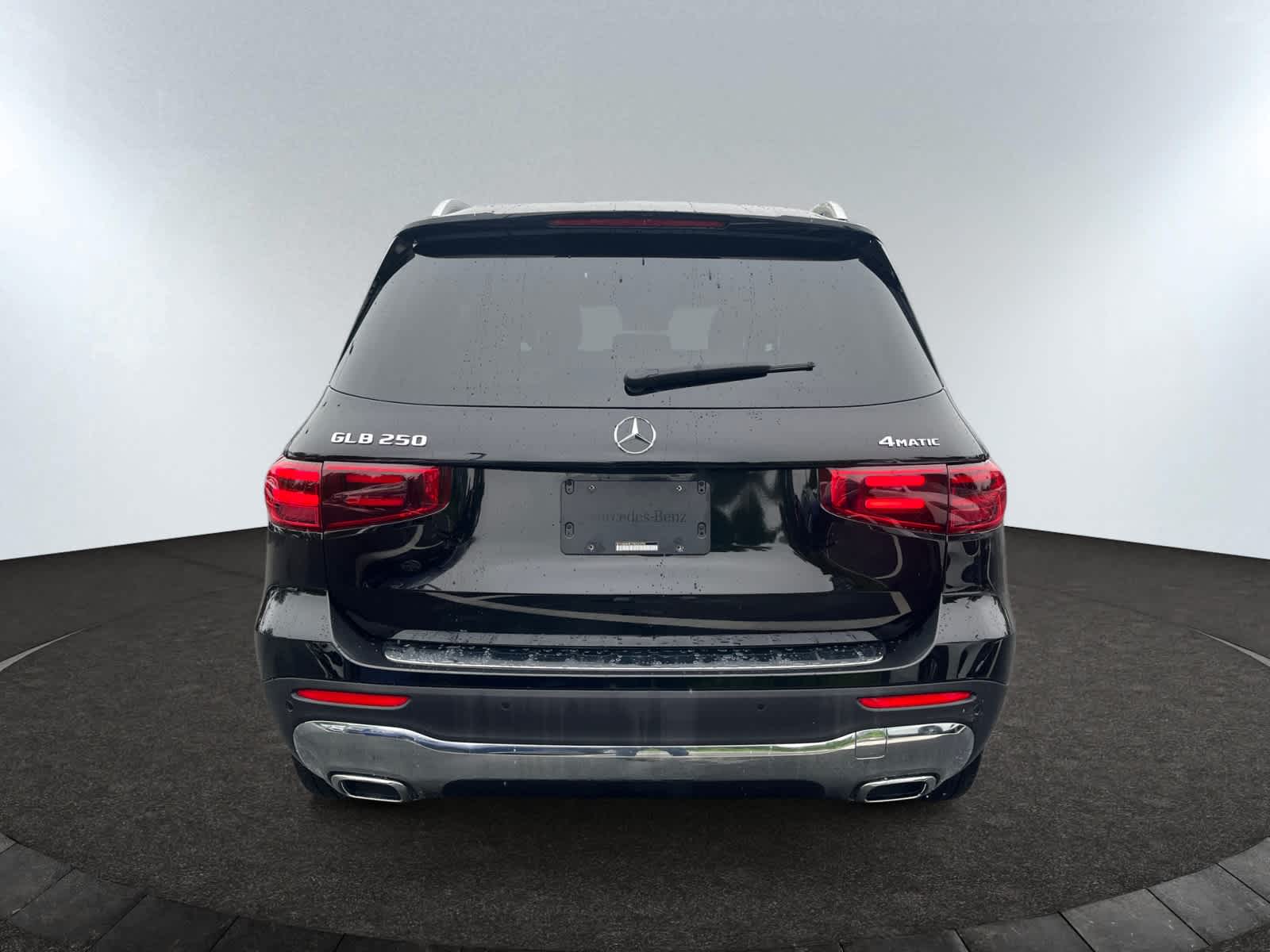 used 2024 Mercedes-Benz GLB 250 car, priced at $42,488