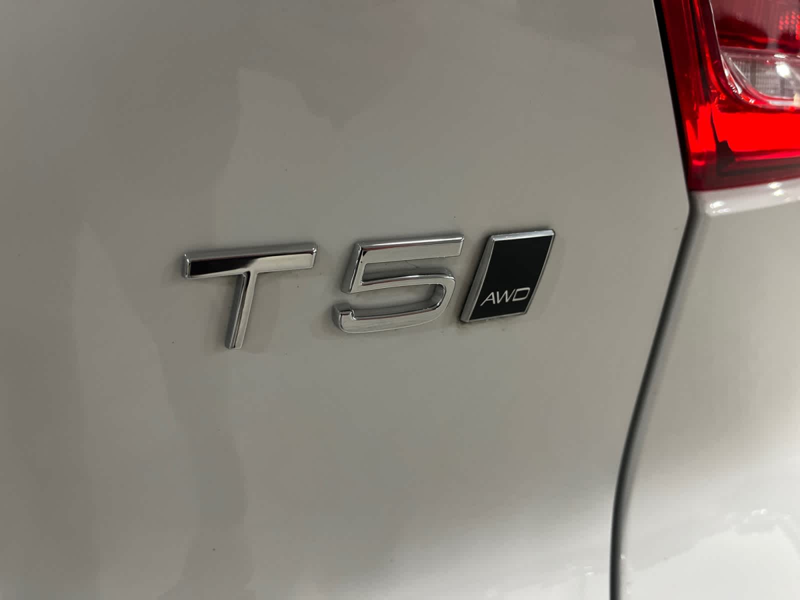 used 2019 Volvo XC40 car, priced at $20,998