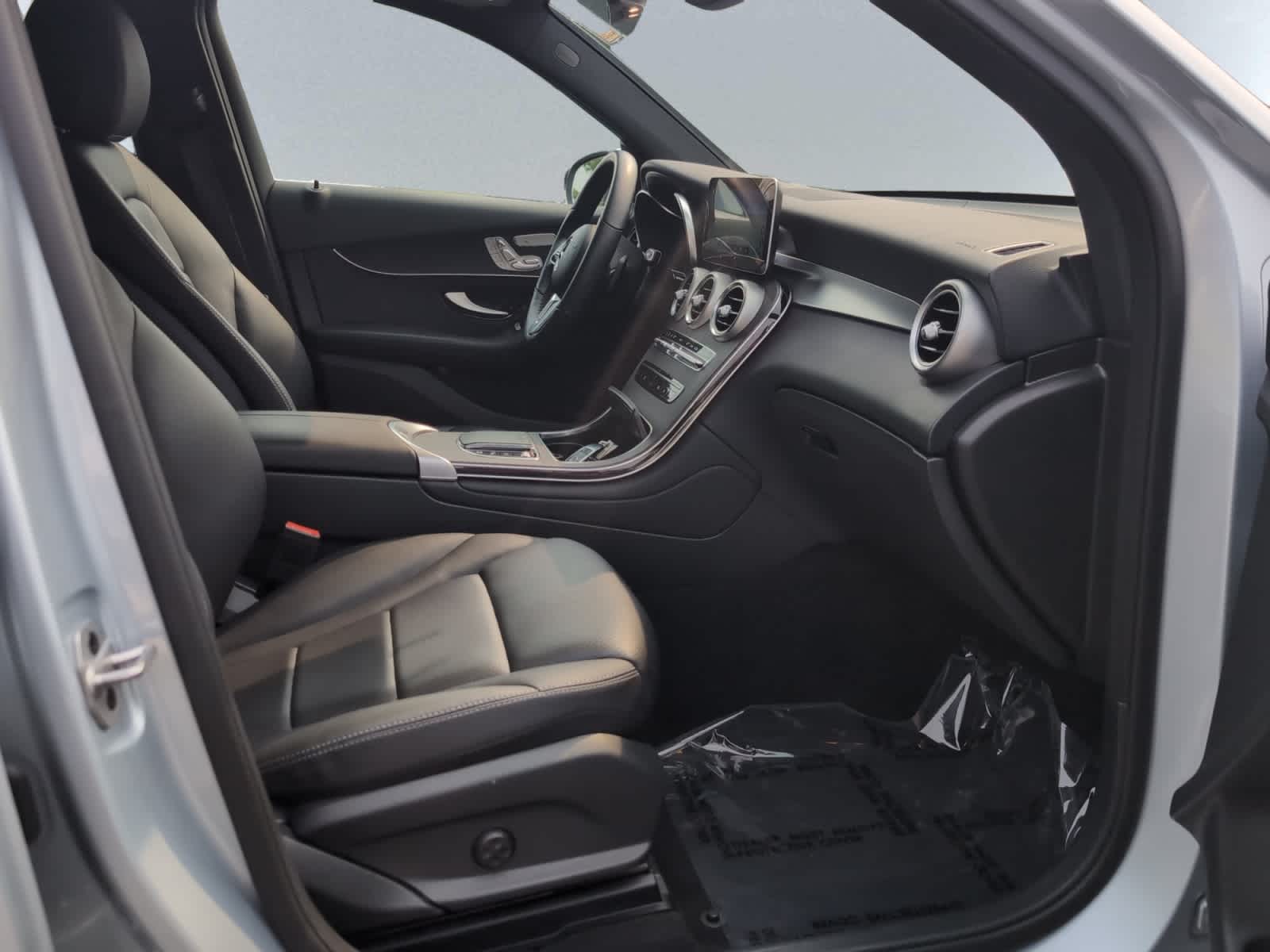 used 2021 Mercedes-Benz GLC 300 car, priced at $31,998