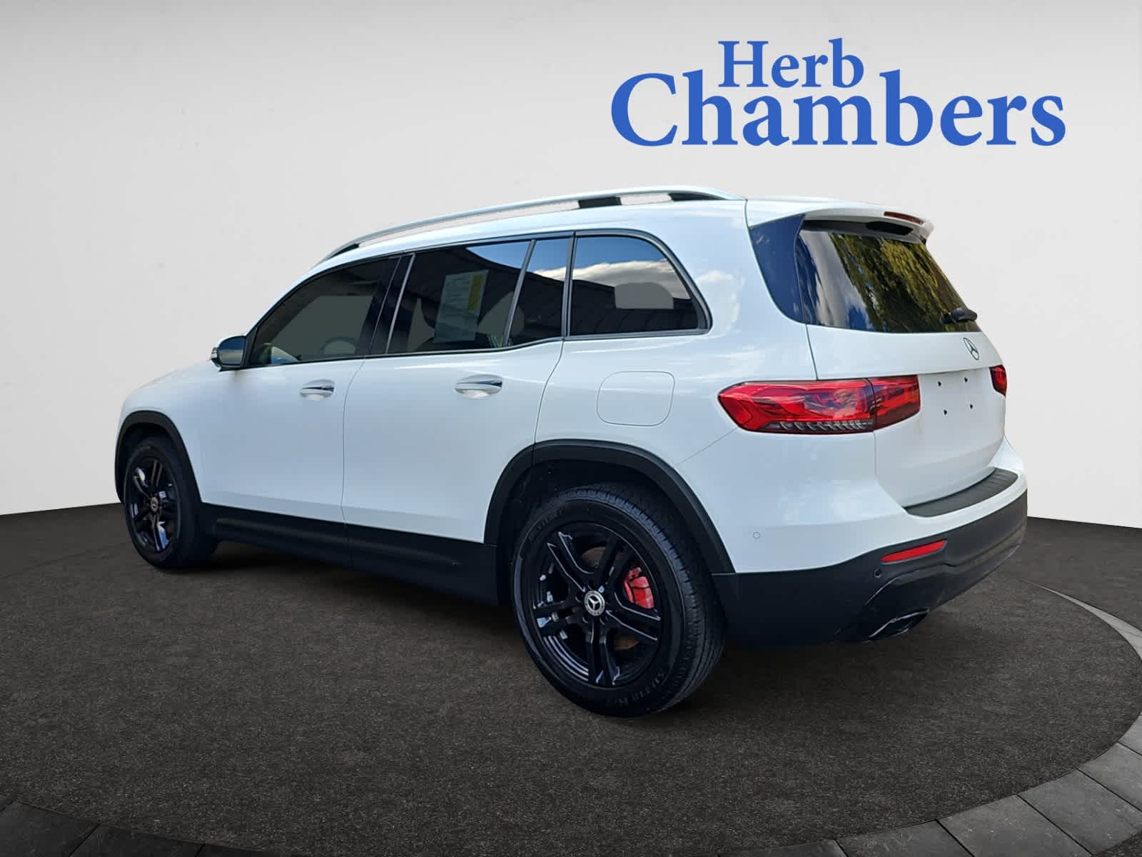 used 2022 Mercedes-Benz GLB 250 car, priced at $26,487