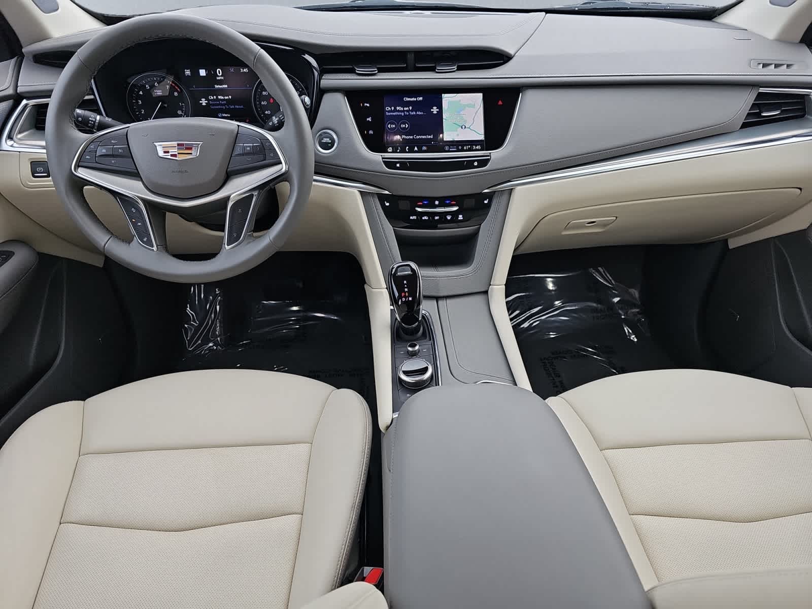 used 2024 Cadillac XT5 car, priced at $44,987