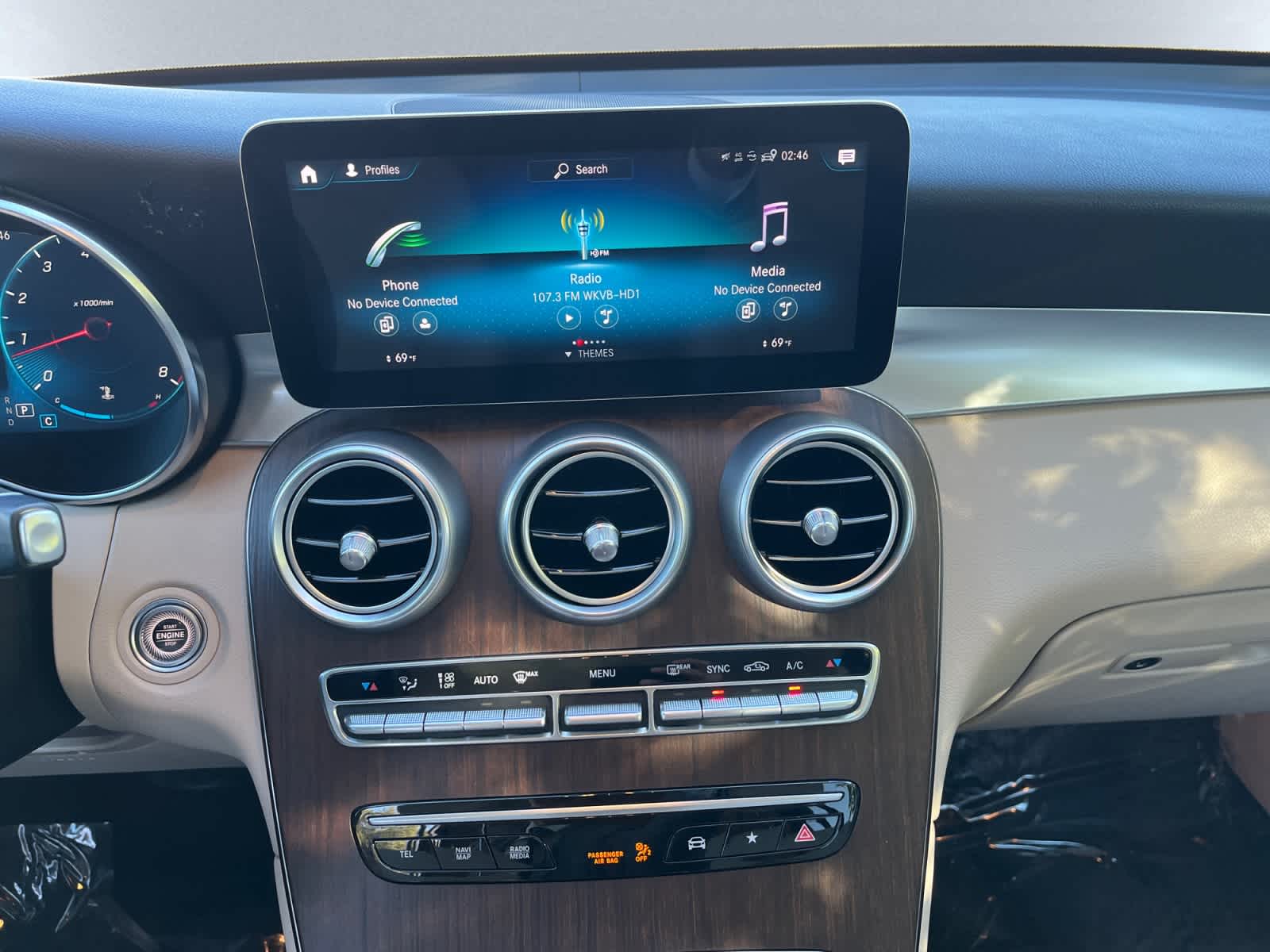 used 2021 Mercedes-Benz GLC 300 car, priced at $29,487
