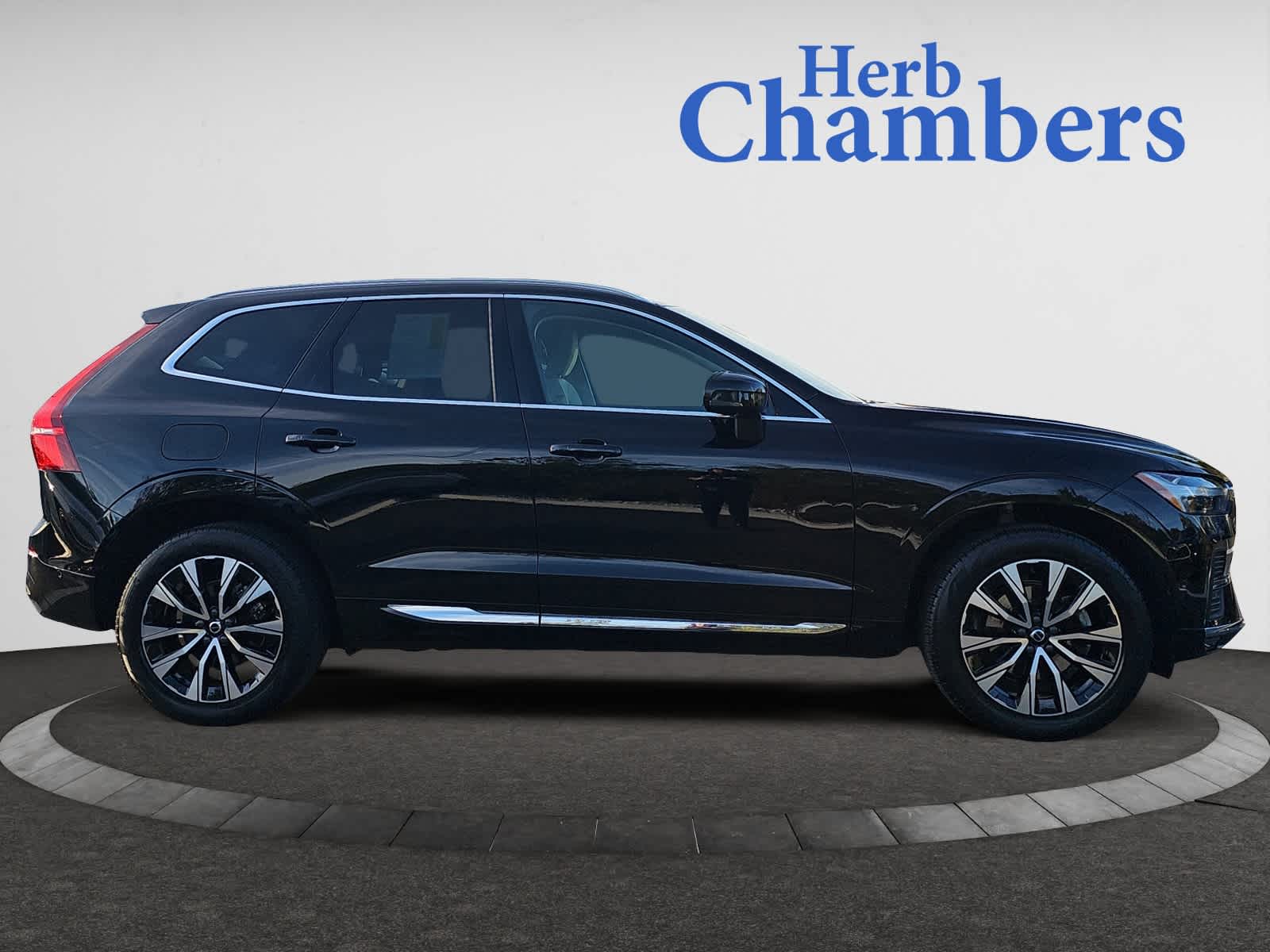 used 2023 Volvo XC60 car, priced at $35,387