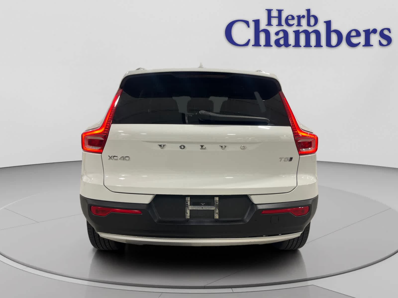 used 2019 Volvo XC40 car, priced at $20,998