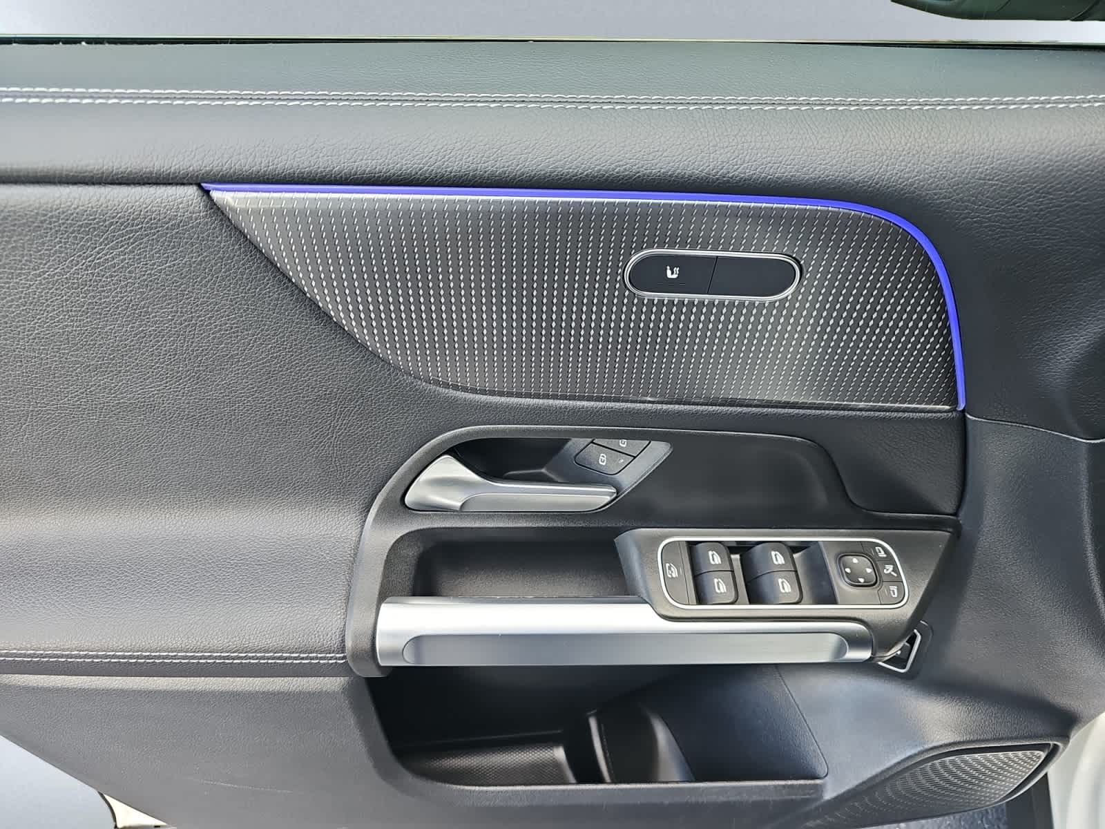 used 2022 Mercedes-Benz GLB 250 car, priced at $26,487