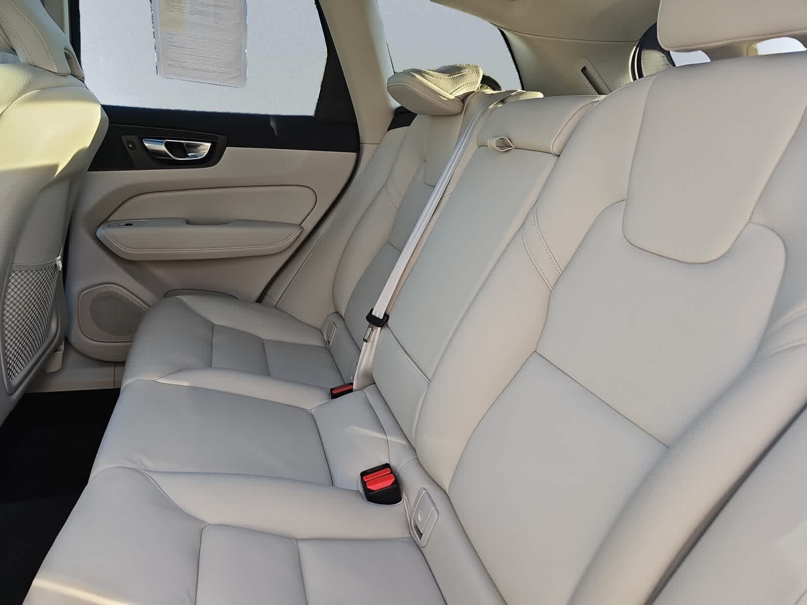 used 2023 Volvo XC60 car, priced at $35,387