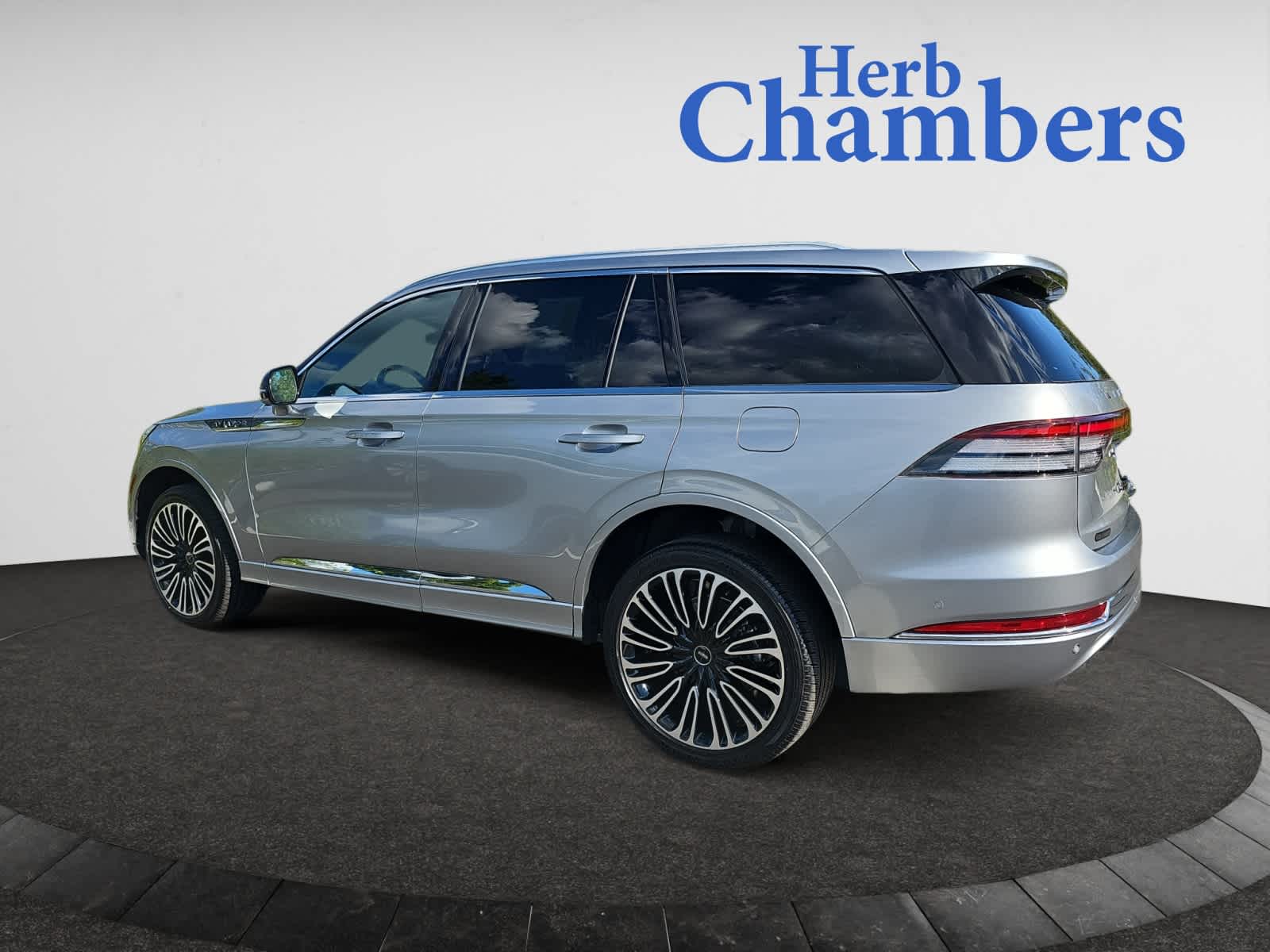 used 2023 Lincoln Aviator car, priced at $58,487
