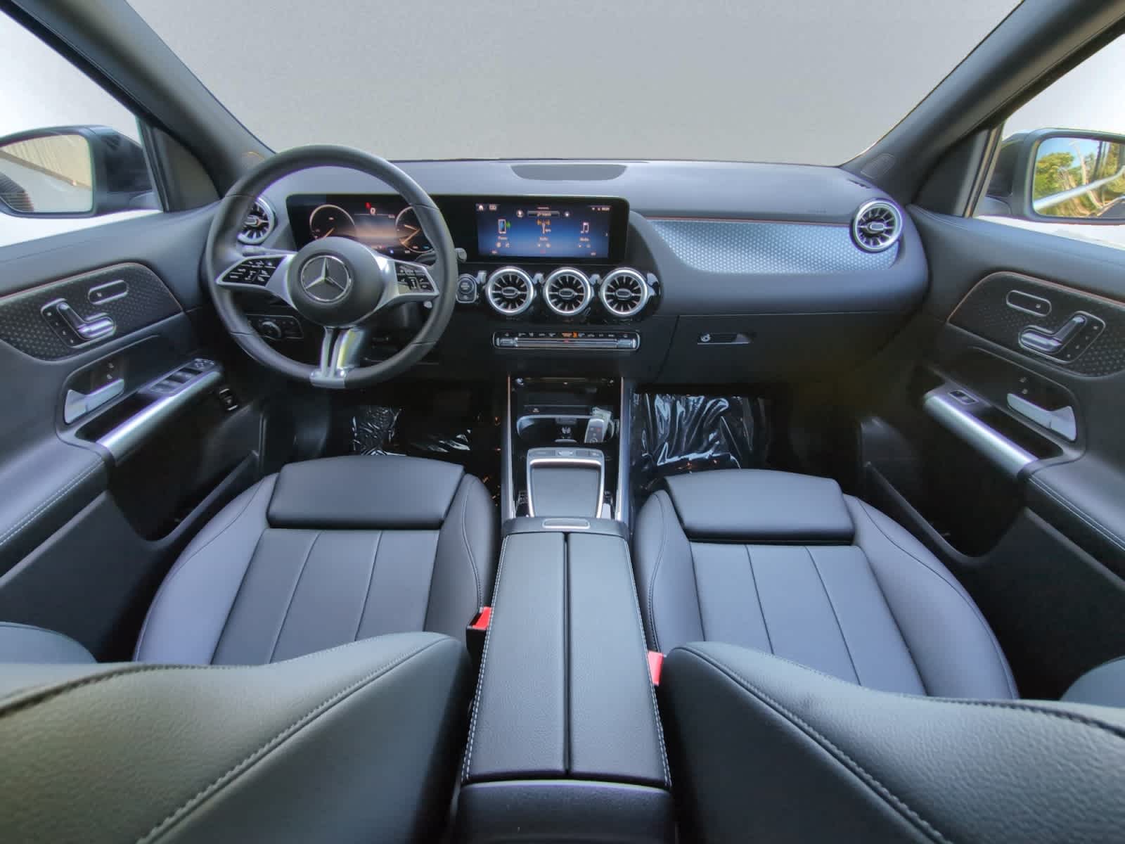 used 2025 Mercedes-Benz GLA 250 car, priced at $41,988