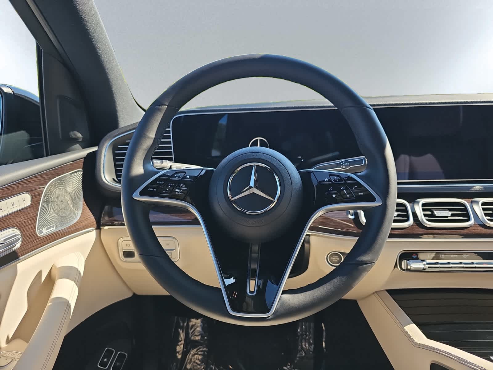 used 2025 Mercedes-Benz GLE 450e car, priced at $73,988
